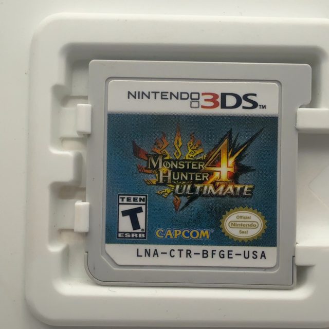 Nintendo 3DS - Monster Hunter 4 Ultimate (photo 4)