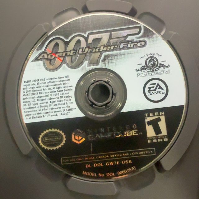 GameCube - 007 Agent Under Fire (photo 4)