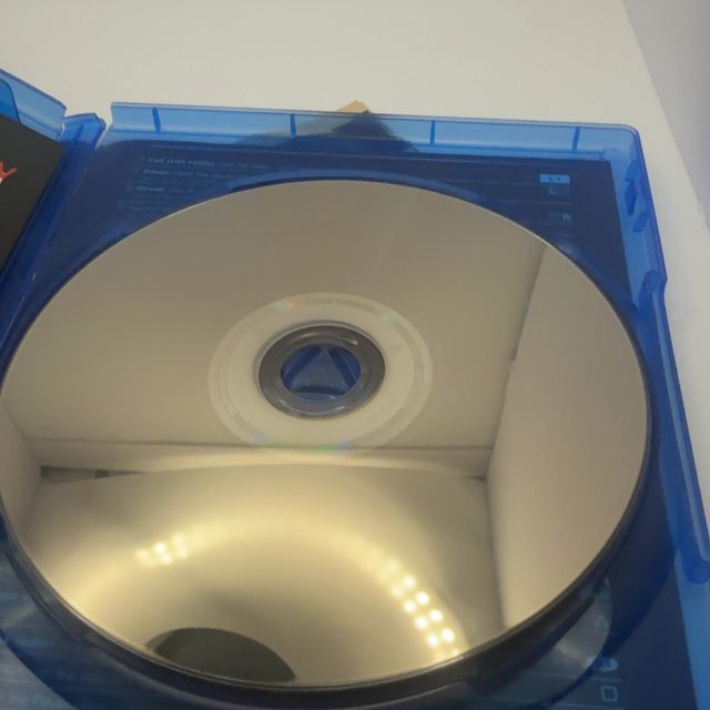 PS4 - Metal Gear Solid V: The Phantom Pain - Day One Edition (photo 4)