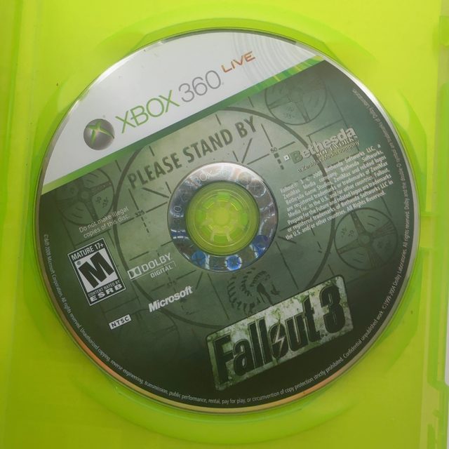 Xbox 360 - Fallout 3 (photo 4)
