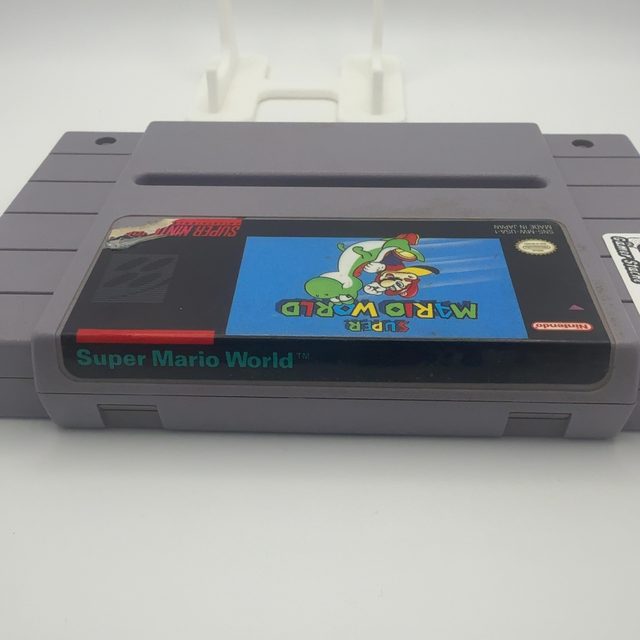 SNES - Super Mario World (photo 3)
